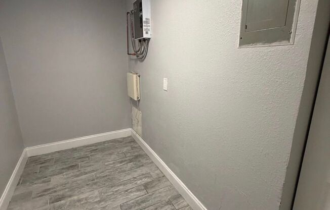 1 bed, 1 bath, 700 sqft, $1,150, Unit Unit 22