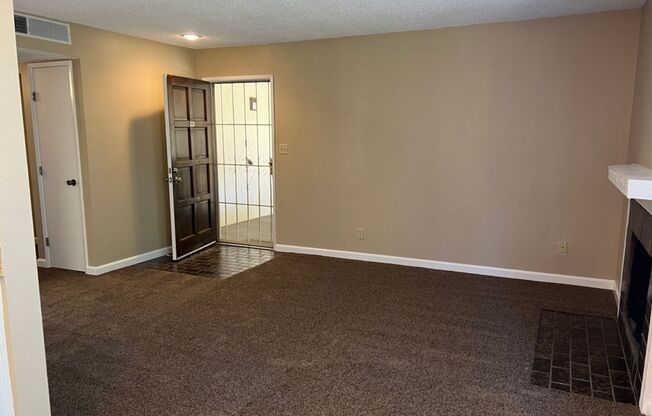 1 bed, 1.5 baths, $1,595