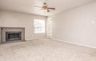 2 beds, 1 bath, 964 sqft, $1,420