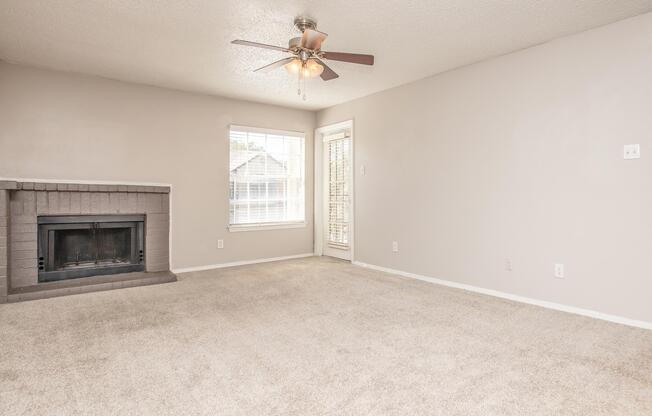 2 beds, 1 bath, 964 sqft, $1,395