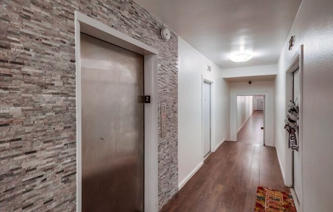 537 Hyde Park Blvd
