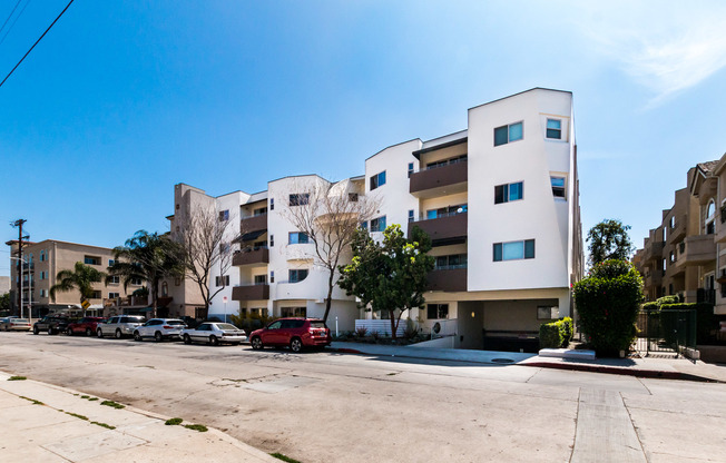 Stylish and Elegant Two Bedroom 2.5 Bathroom Condo In The NOHO Arts District