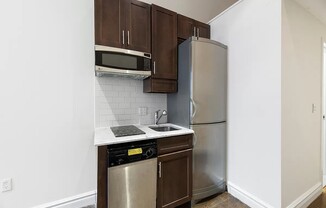 Studio, 1 bath, $2,550, Unit 12