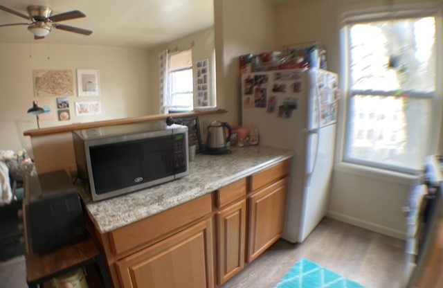 370 S Highland Ave 6