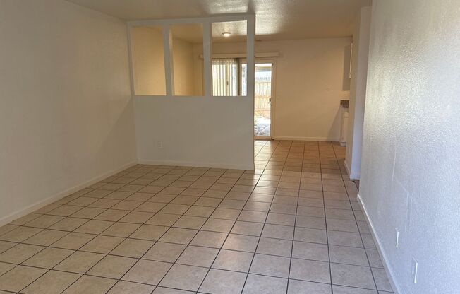 8821-8823 Kelley Dr