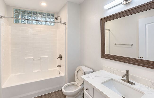 3 beds, 2 baths, 1,125 sqft, $3,598, Unit 301