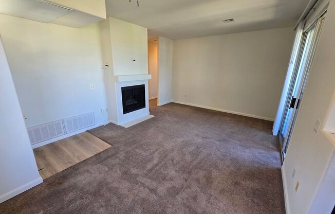 LUXURY MIRA MESA/MIRABELLA Condo
