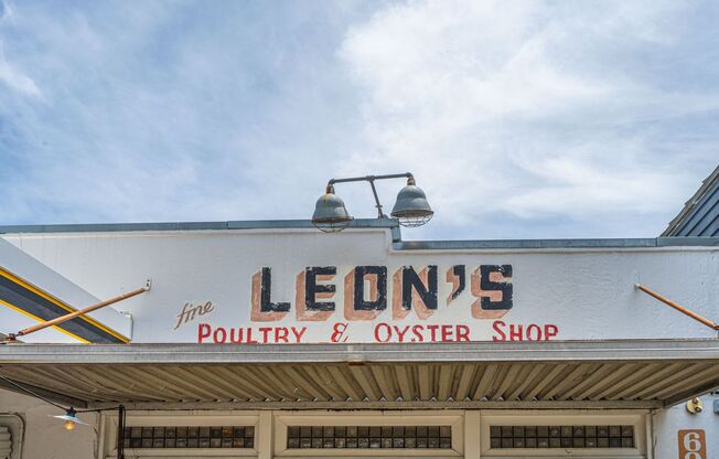 2 beds, 1 bath, 850 sqft, $2,100, Unit 113