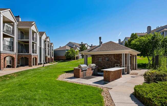 BBQ grilling area - Emmersyn at Lone Tree