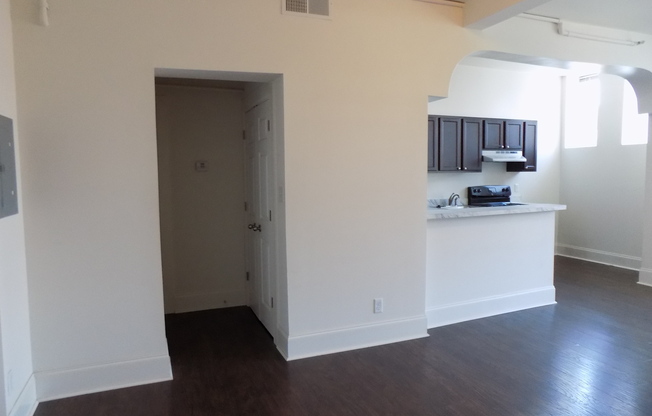 Studio, 1 bath, 1,200 sqft, $1,150, Unit 838-2A