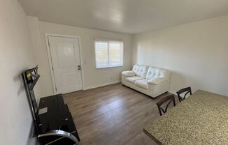 1 bed, 1 bath, $1,690, Unit # 414