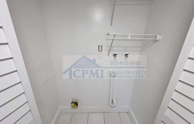 2 beds, 2 baths, 1,020 sqft, $2,295, Unit V110