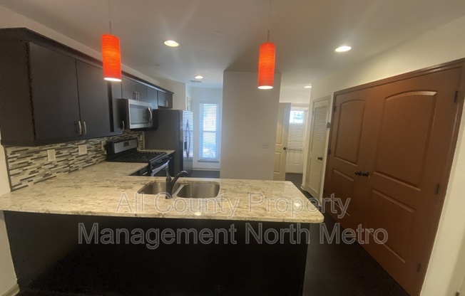 1587 SPRINGLEAF PT