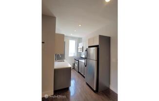 2 beds, 1 bath, $3,250, Unit 1R