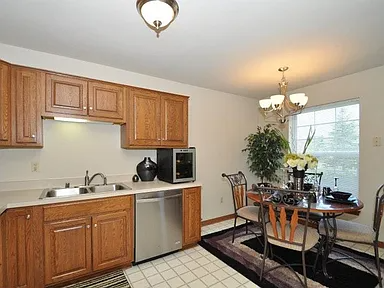 2044 DEER HVN CT