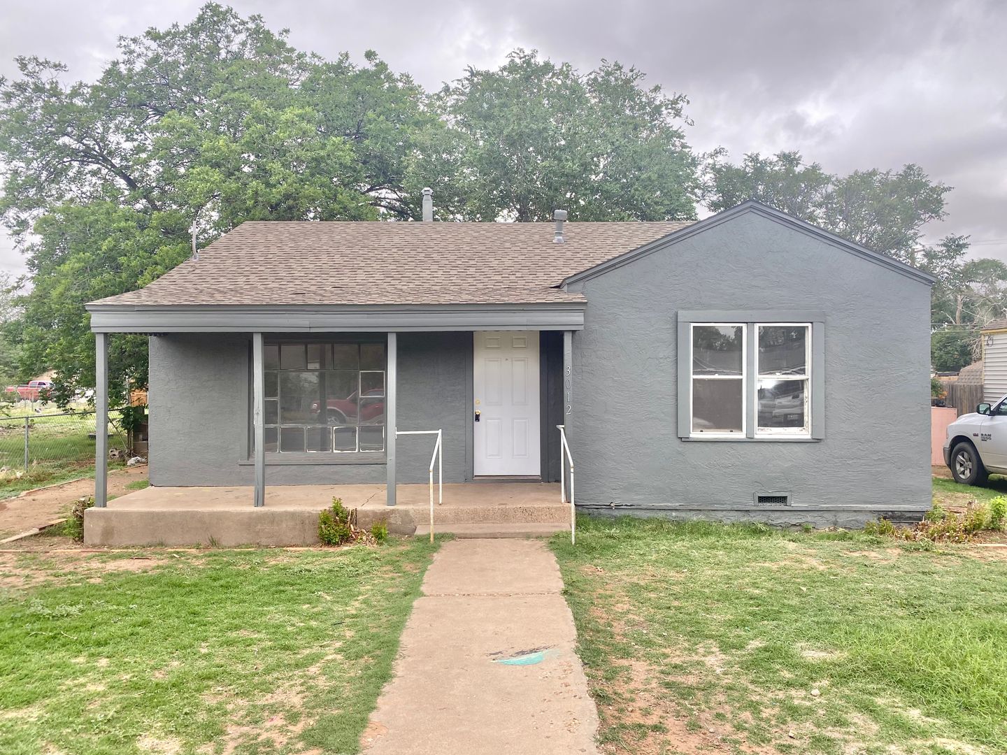 2 Bed 1 Bath Home Now Available!