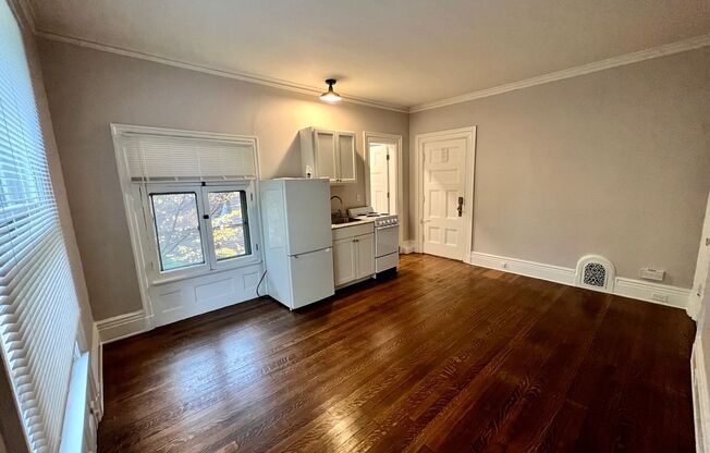 1 bed, 1 bath, 600 sqft, $1,095