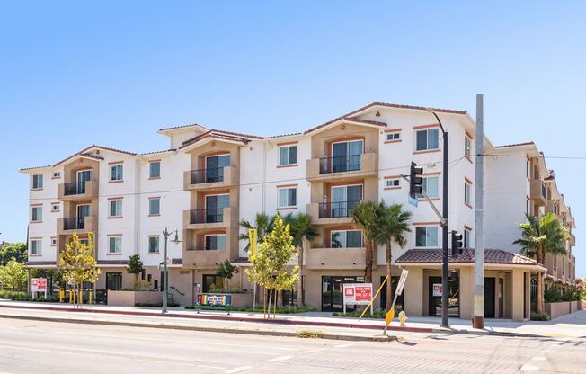 Sherman Way Luxury Apartment Homes