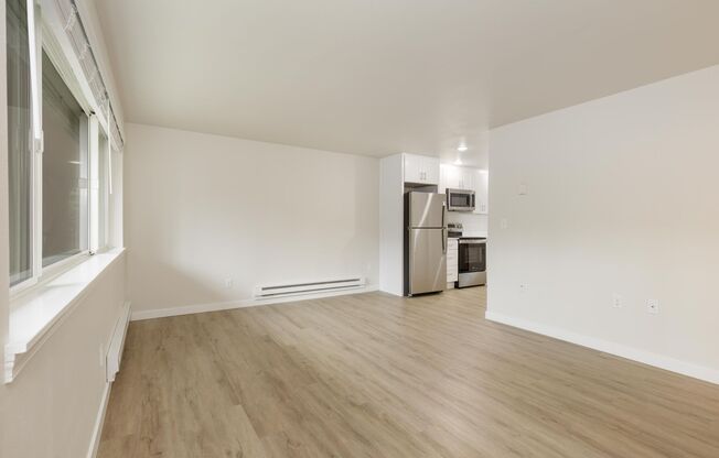 1 bed, 1 bath, 570 sqft, $1,995, Unit 16