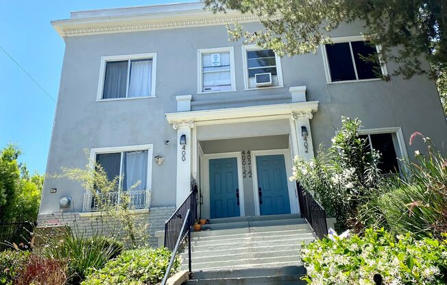 Small Community, Big Opportunity – Won’t Last! Your Highland Park Home Awaits!