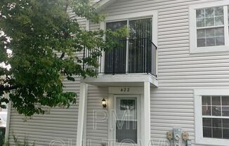422 N CAMBRIDGE DR