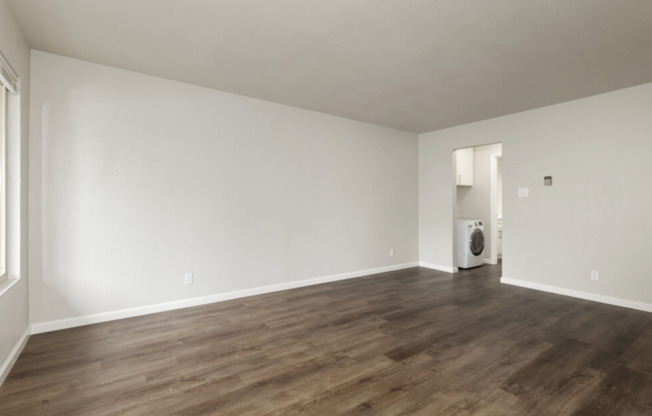 1 bed, 1 bath, 650 sqft, $1,971, Unit 21