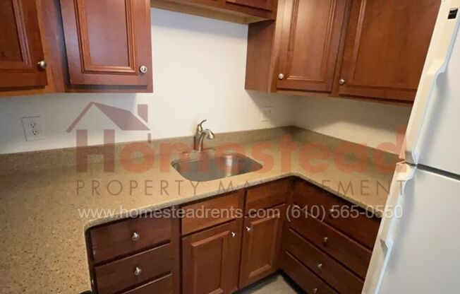 2 beds, 1 bath, $1,500, Unit 83 B