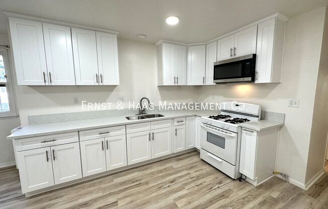 622 E 7 ST