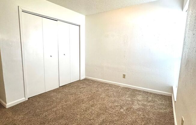 2 beds, 2 baths, 902 sqft, $1,054, Unit 115