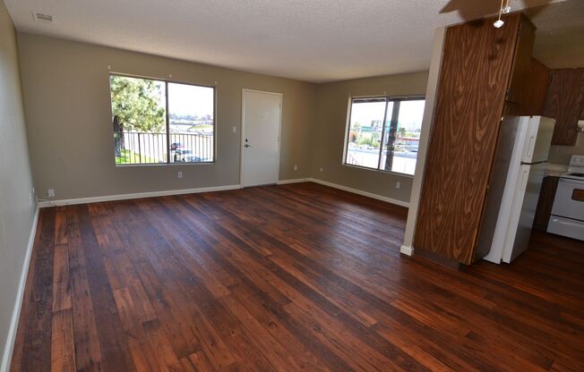 Upstairs condo with no unit below