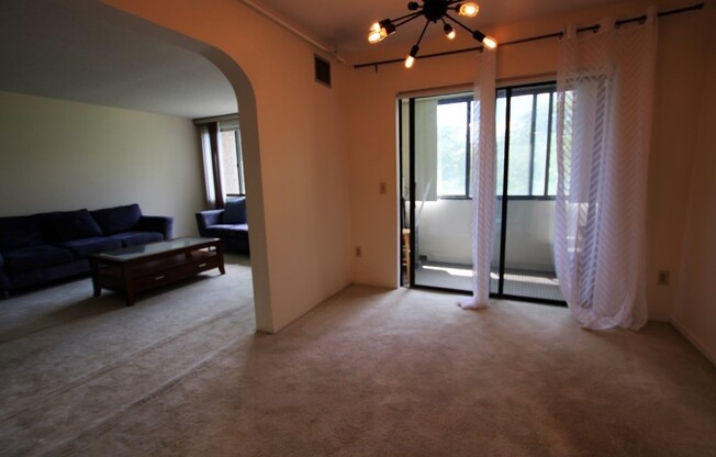 2 beds, 2 baths, 1,218 sqft, $4,000, Unit 304