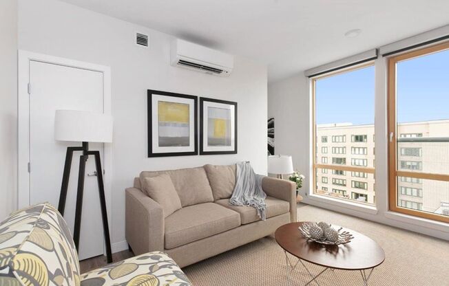 1 bed, 1 bath, 535 sqft, $2,450, Unit Unit 706