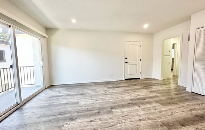 2 beds, 1 bath, $2,125