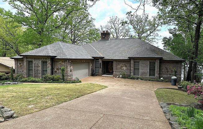 Gorgeous Home on the Lake in Lakeland!!