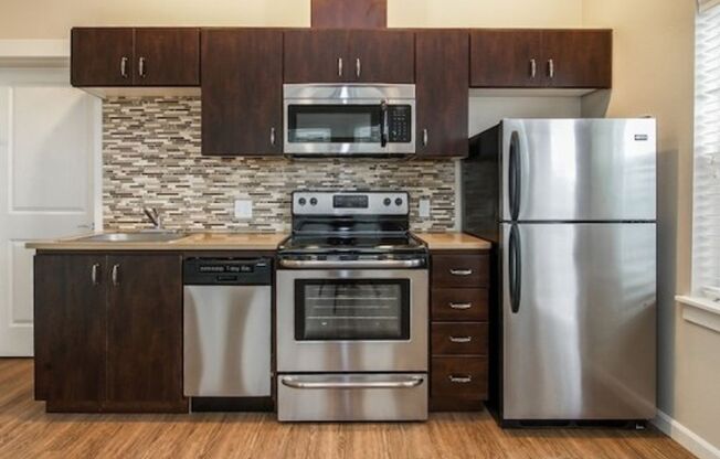 2 beds, 1 bath, 622 sqft, $1,695, Unit 312