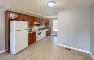 2 beds, 1 bath, $1,250, Unit 50