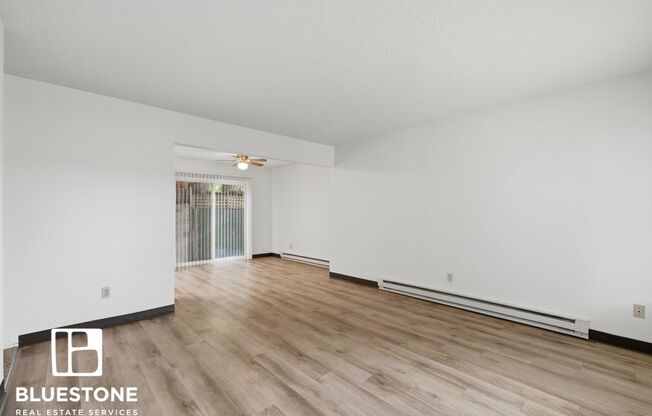 3 beds, 1 bath, 886 sqft, $1,795, Unit 19