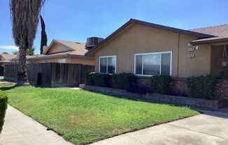 4424 - 4426 E. Dakota Avenue