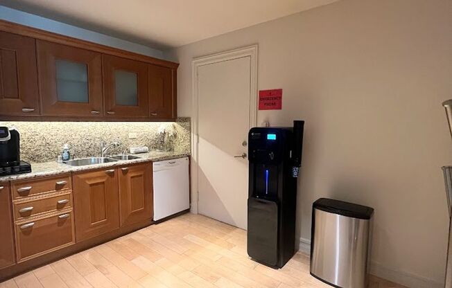 2 beds, 2 baths, $2,857, Unit # 205