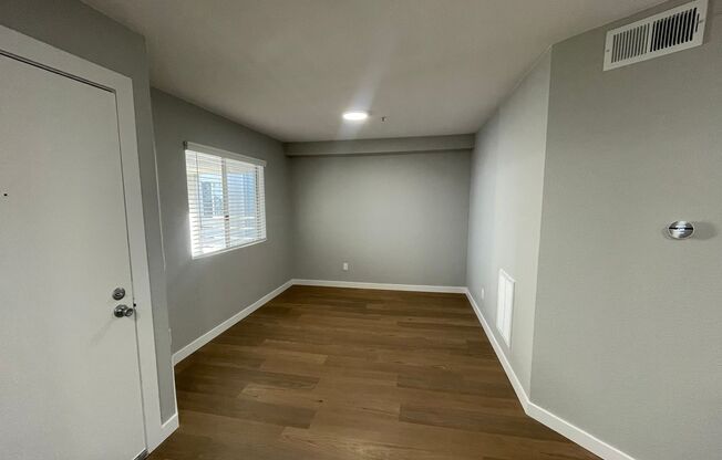 1 bed, 1 bath, 726 sqft, $2,805, Unit B-315