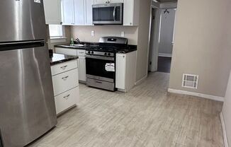 2 beds, 1 bath, $1,400