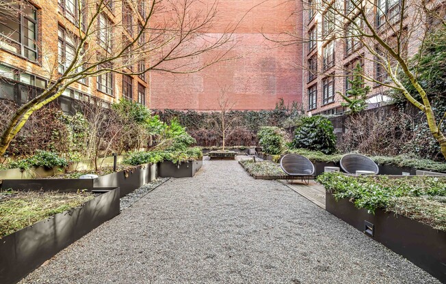 1 bed, 2.5 baths, 900 sqft, $7,800, Unit 2Q