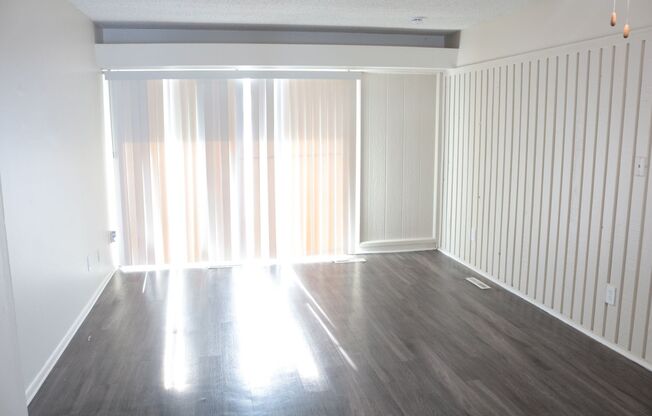 2 beds, 1 bath, 764 sqft, $875, Unit 57B