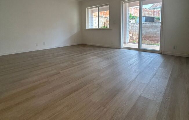 Beautiful & Spacious 5-Bedroom, 4-Bath Single-Family Home in Waikele
