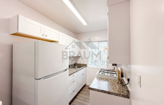 15546 VANOWEN STREET