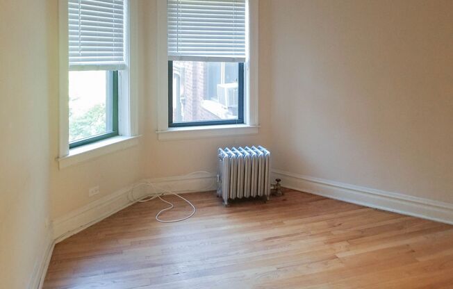 1 bed, 1 bath, 635 sqft, $1,950, Unit 4721-3