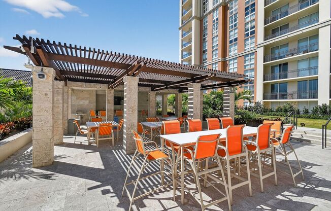 1 bed, 1 bath, 755 sqft, $2,550, Unit #426