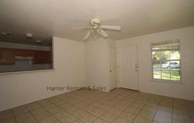 3 beds, 2 baths, $1,075