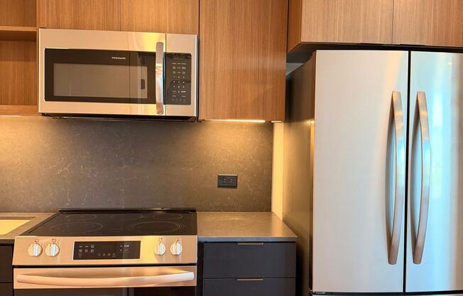 1 bed, 1 bath, 582 sqft, $3,469, Unit 802