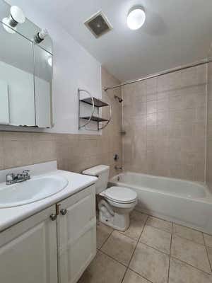 3 beds, 2 baths, 1,000 sqft, $2,500, Unit 2